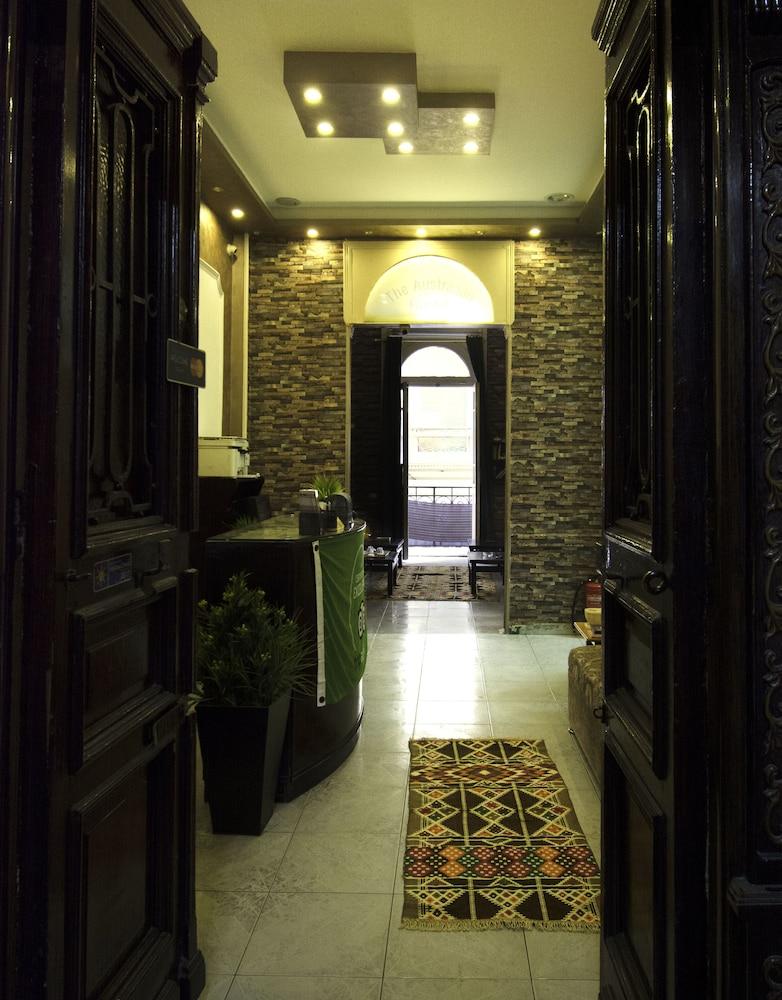 النزل الاسترالي القاهرة المظهر الخارجي الصورة