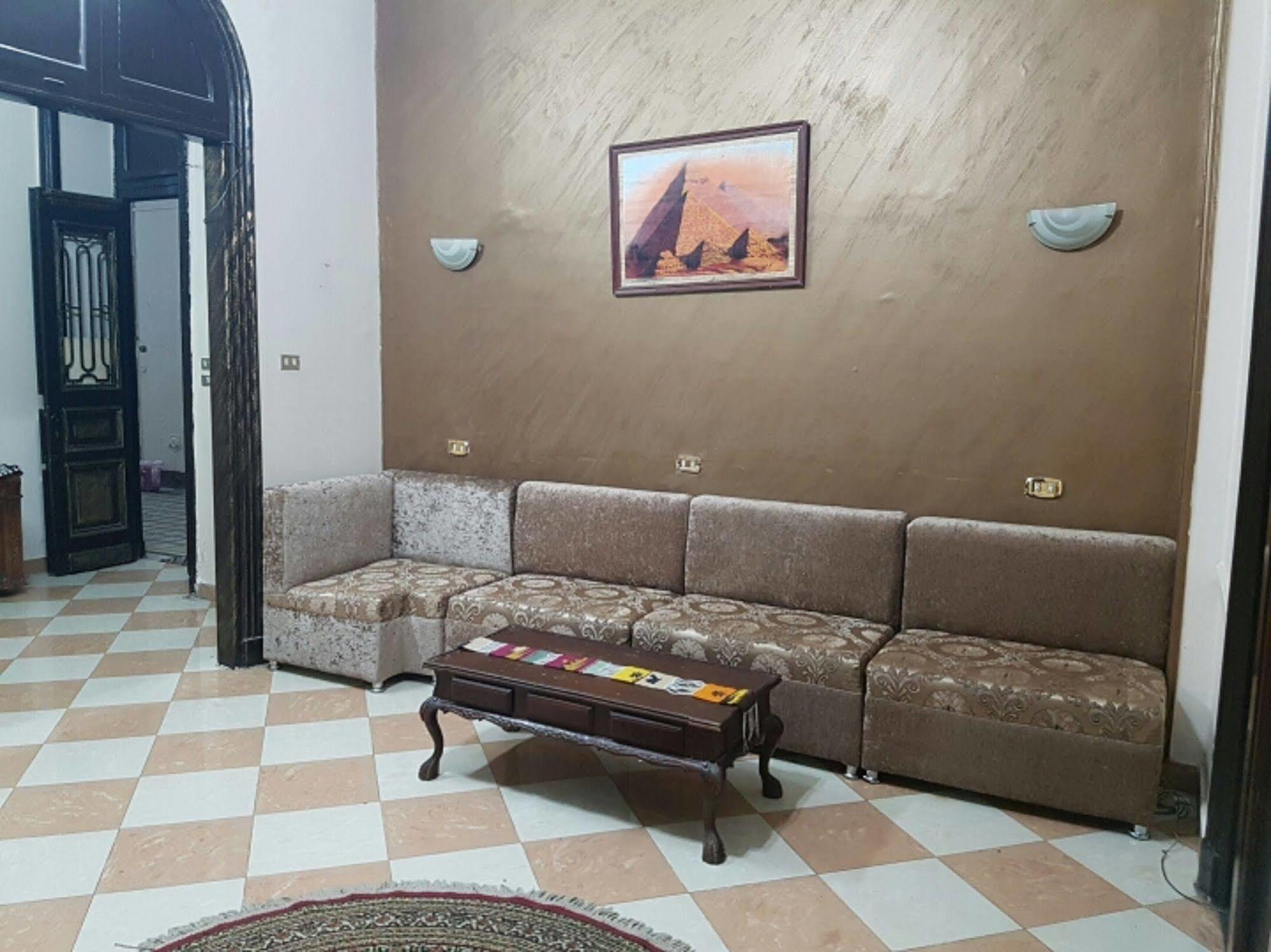 النزل الاسترالي القاهرة المظهر الخارجي الصورة
